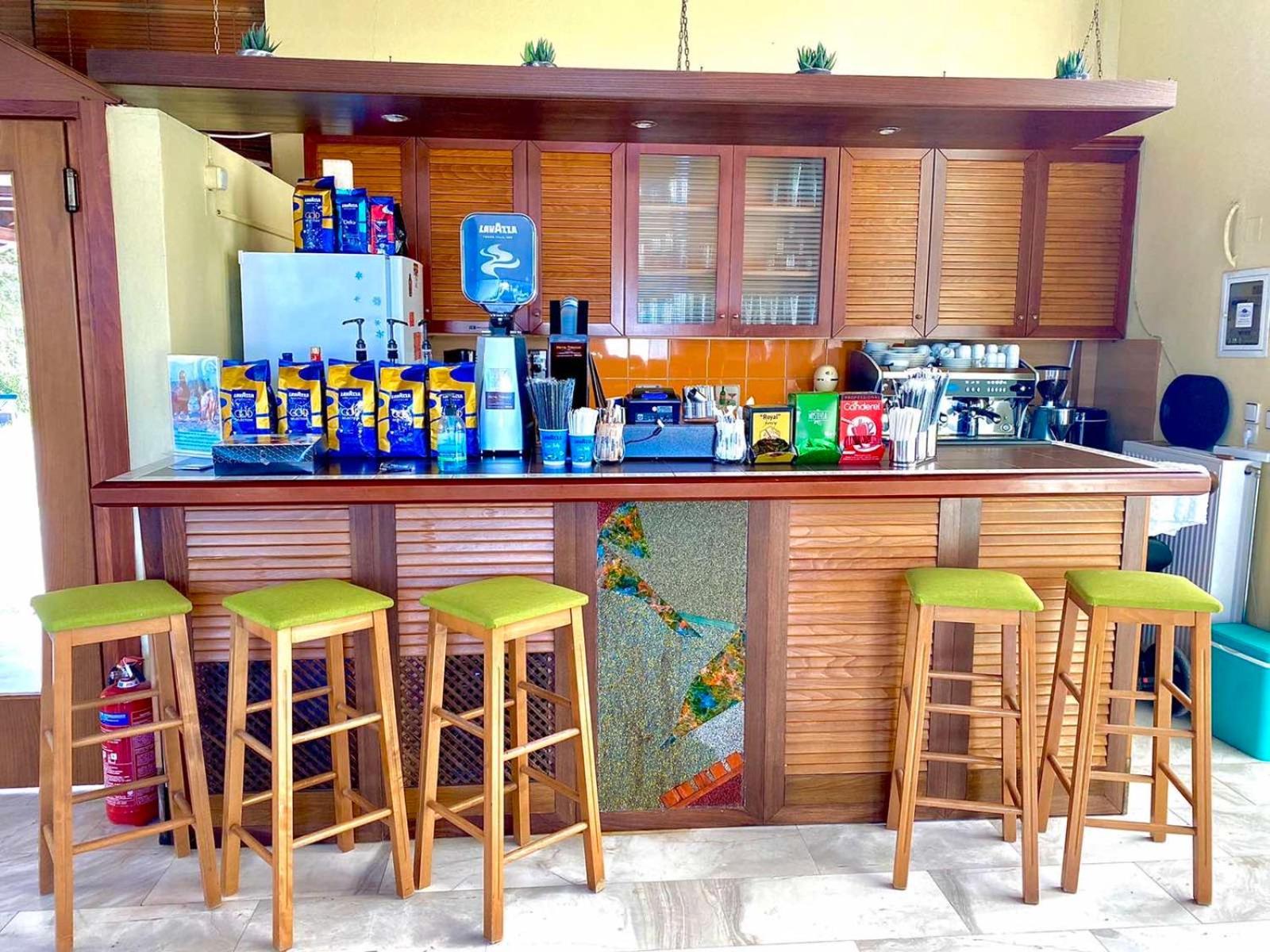 Thrassa Hotel Tycherón Eksteriør bilde